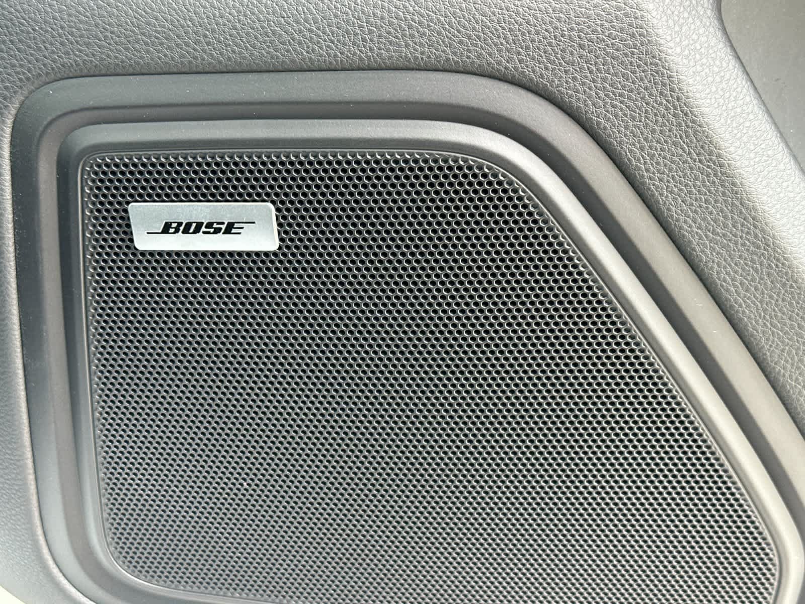 New 2026 Porsche Macan AWD/4WD image 20