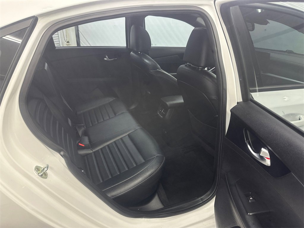 Used 2022 Kia Forte GT-Line w/ GT-Line Premium Package image 16