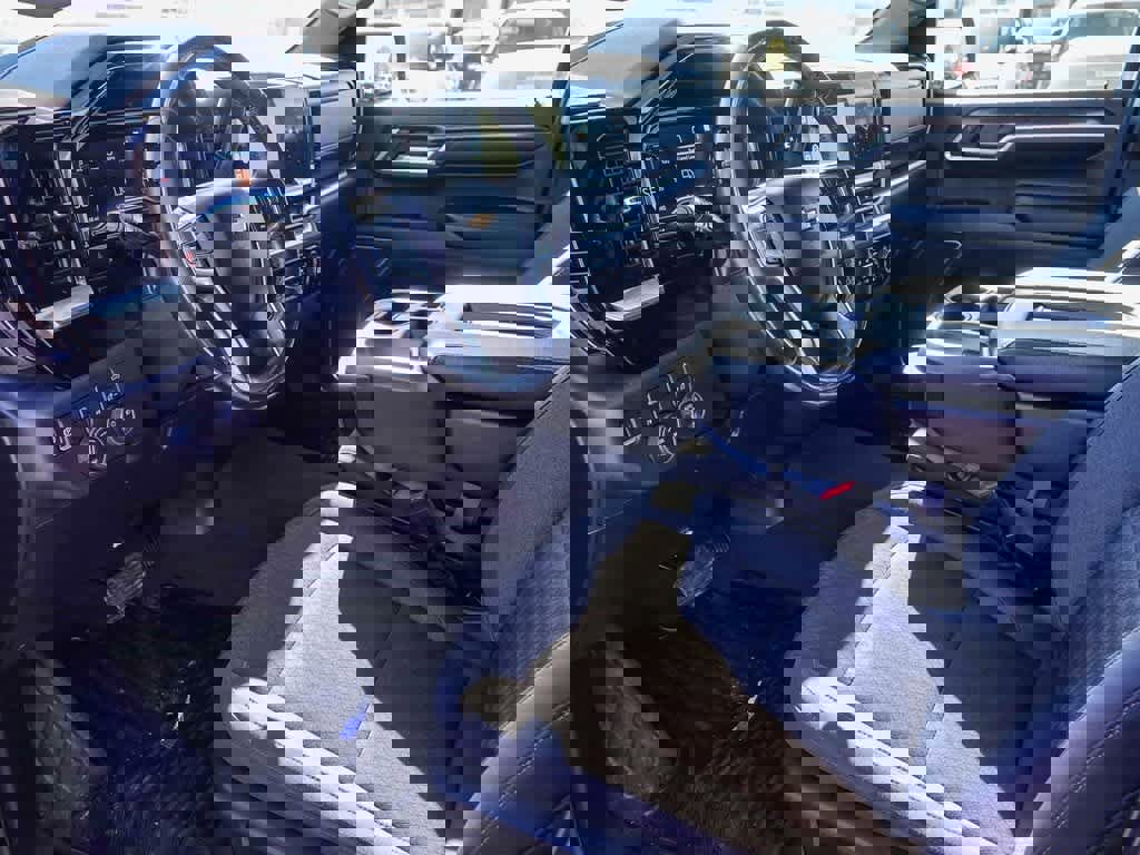 Used 2022 Chevrolet Silverado 1500 LT image 17