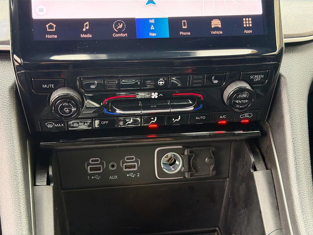 Used 2024 Jeep Grand Cherokee Limited image 35