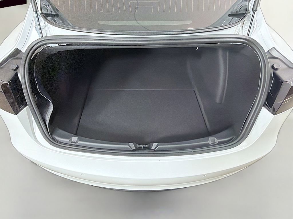 Used 2020 Tesla Model 3 Long Range image 16