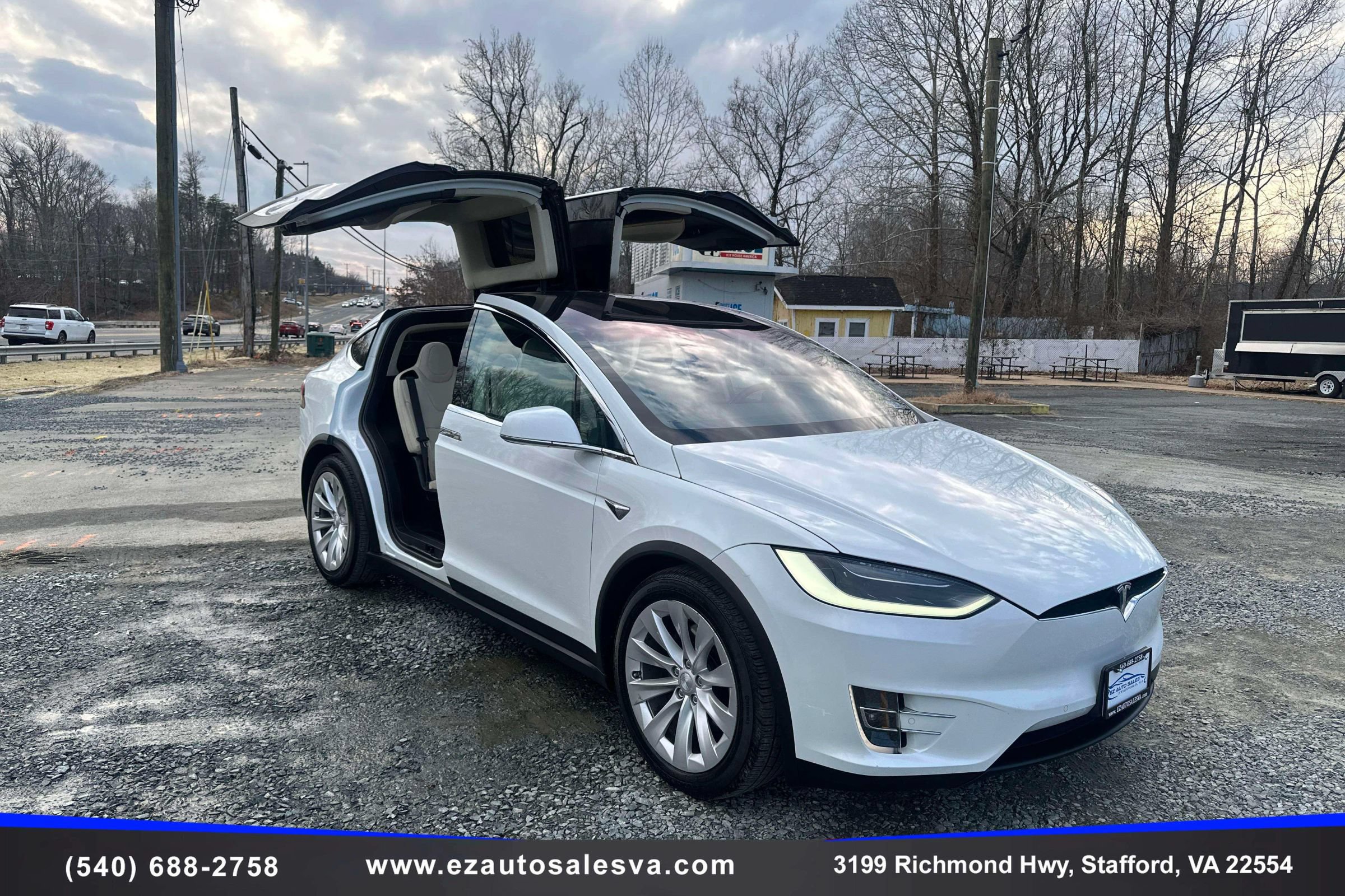 Used 2018 Tesla Model X 75D AWD/4WD image 16