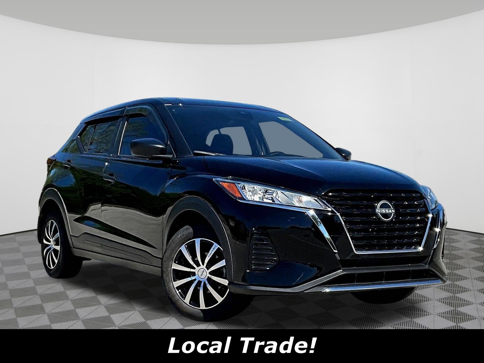 Certified 2024 Nissan Kicks S FWD image 3