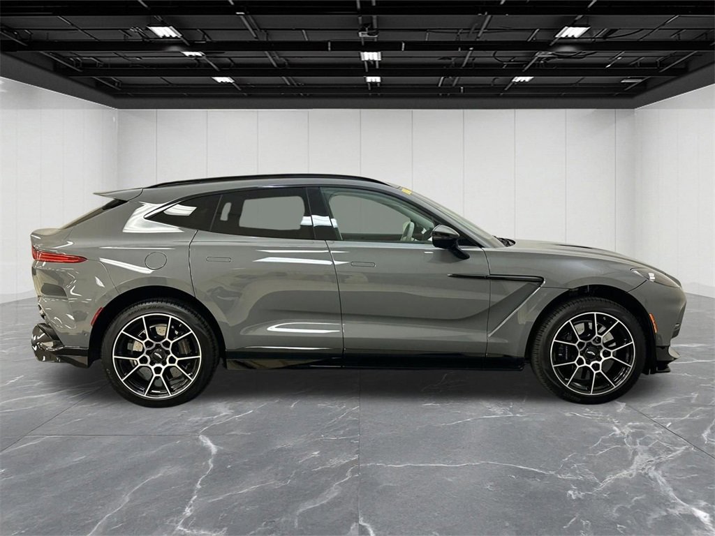 New 2025 Aston Martin DBX 707 image 9