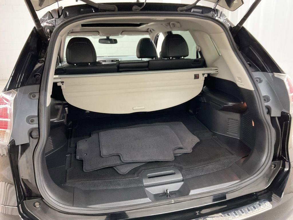 Used 2015 Nissan Rogue SL w/ SL Premium Package image 25