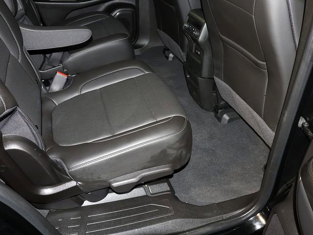 Used 2023 GMC Acadia SLT w/ Elevation Edition AWD/4WD image 32