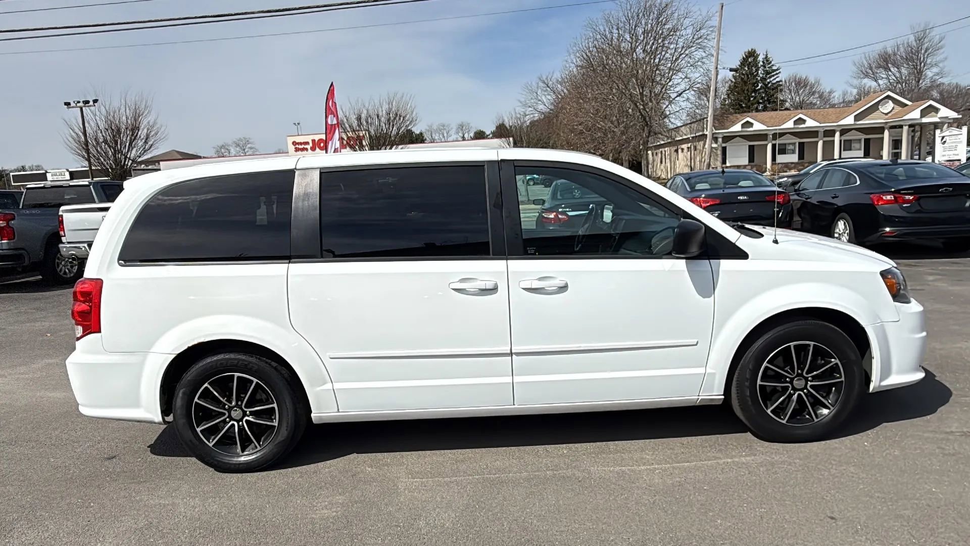 Used 2015 Dodge Grand Caravan SE w/ Quick Order Package 29E SE image 10