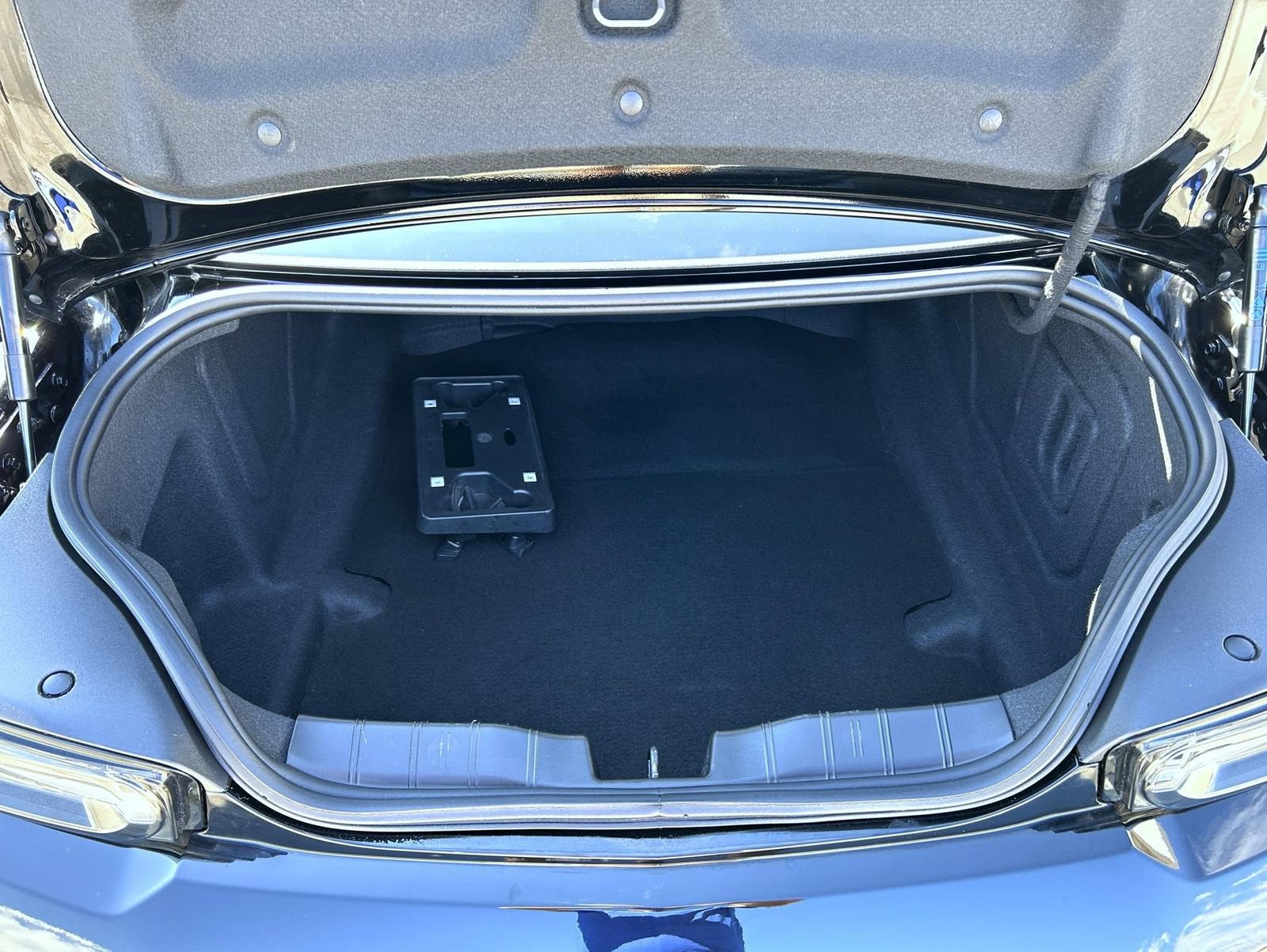 Used 2021 Chevrolet Camaro ZL1 w/ LPO, ZL1 Protection Package RWD image 15