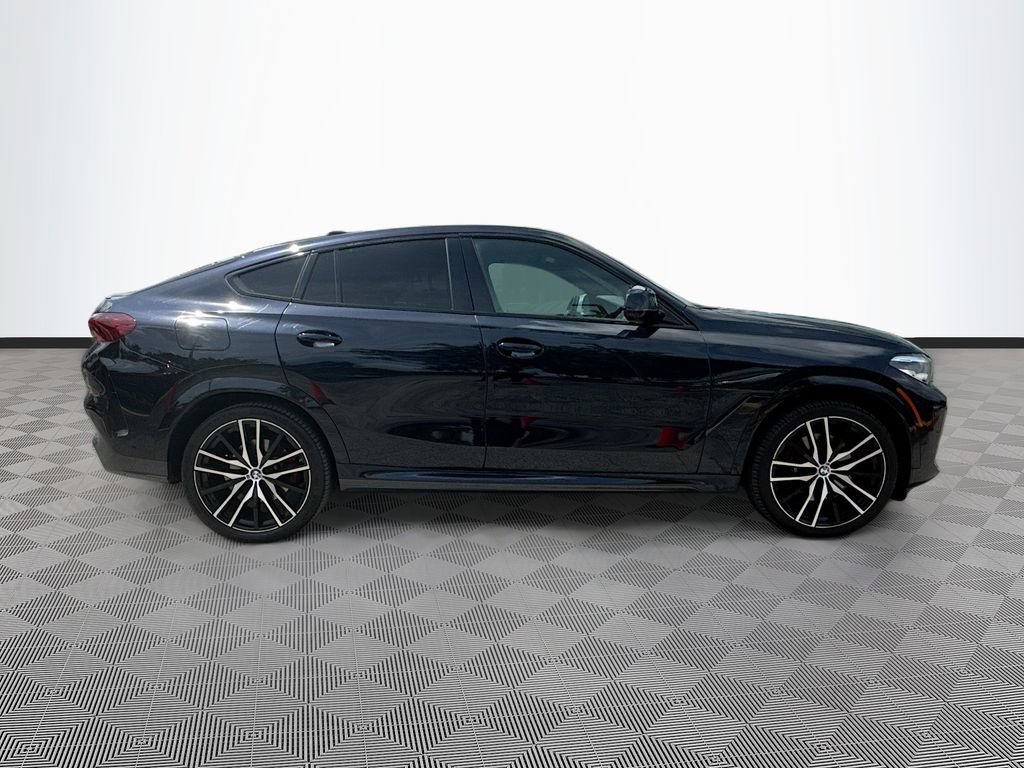 Used 2022 BMW X6 xDrive40i w/ M Sport Package AWD/4WD image 8