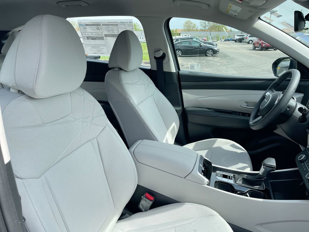 Used 2025 Hyundai Tucson SE image 49