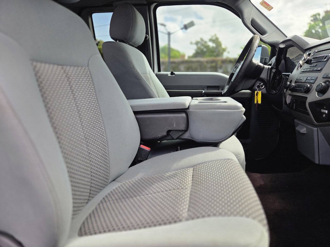 Used 2013 Ford F250 XLT w/ XLT Interior Pkg AWD/4WD image 41