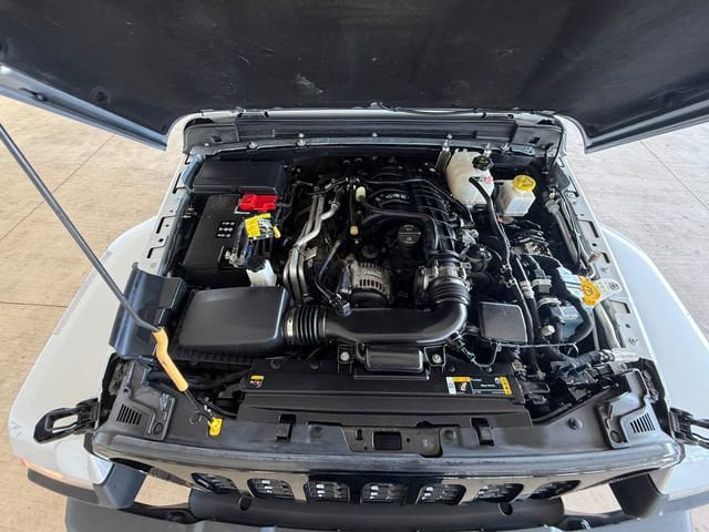 Used 2023 Jeep Gladiator Willys image 20