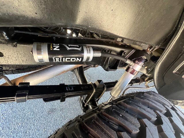 Used 2019 Toyota Tacoma TRD Sport image 11