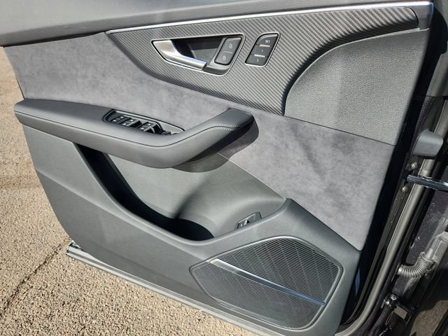 New 2026 Audi SQ7 Premium Plus AWD/4WD image 21