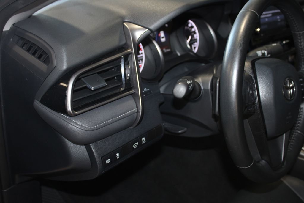 Used 2024 Toyota Camry SE AWD/4WD image 11