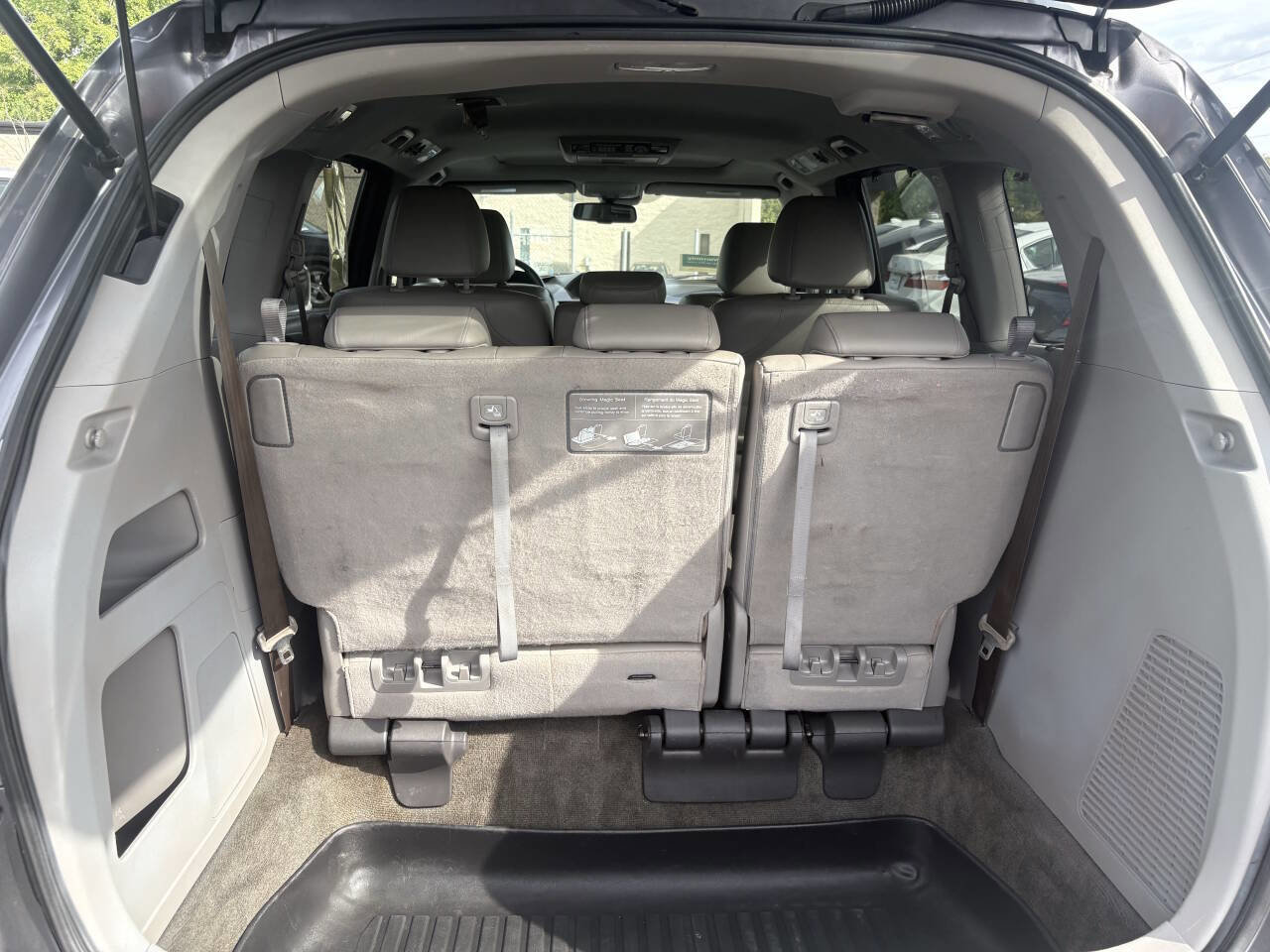 Used 2015 Honda Odyssey Touring image 16