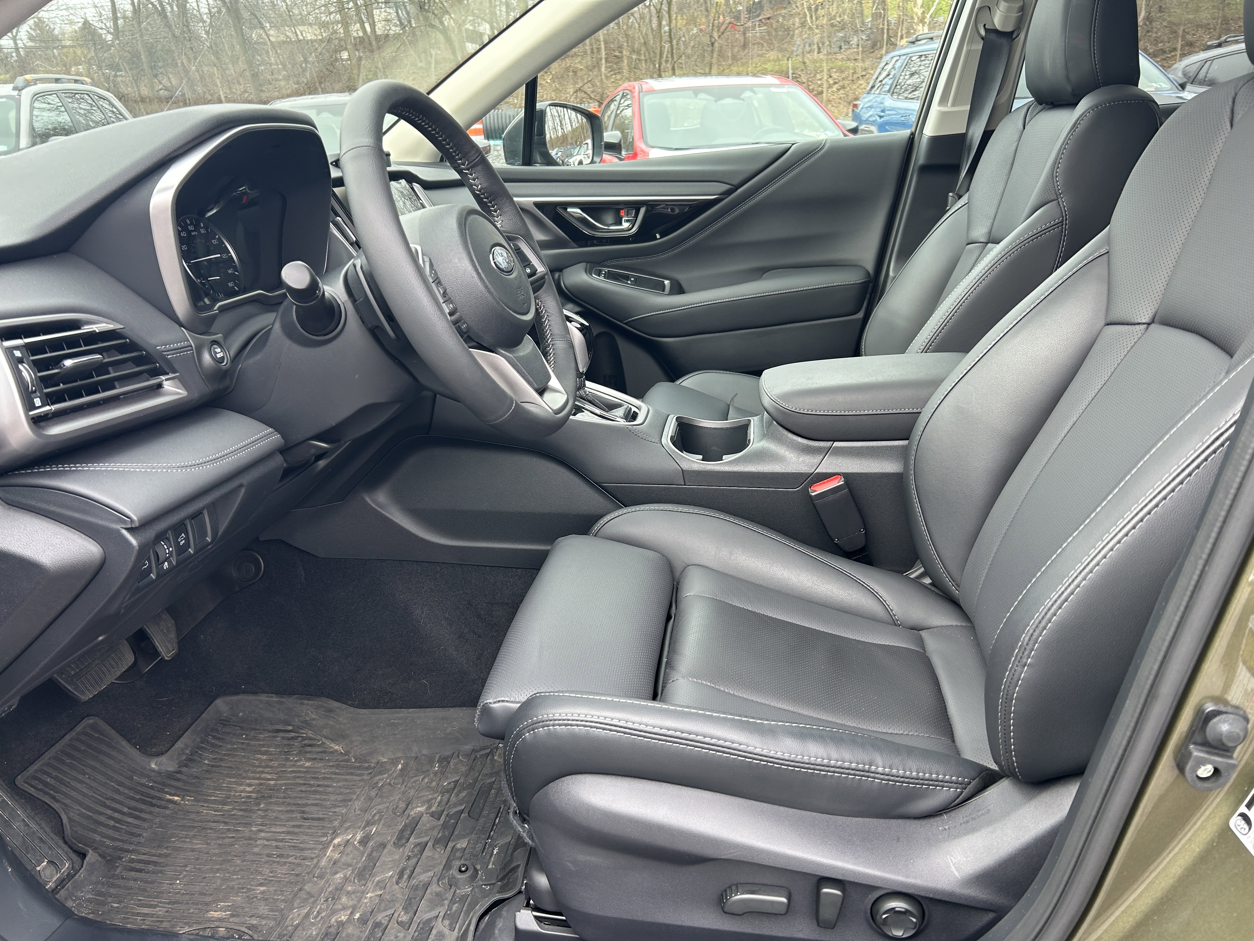 Certified 2025 Subaru Outback Limited image 12