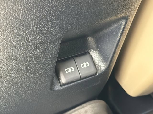 Used 2023 Toyota 4Runner Limited AWD/4WD image 18