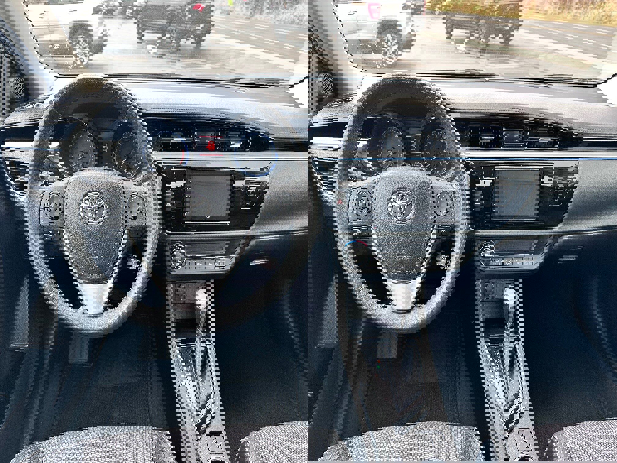 Used 2014 Toyota Corolla S image 7