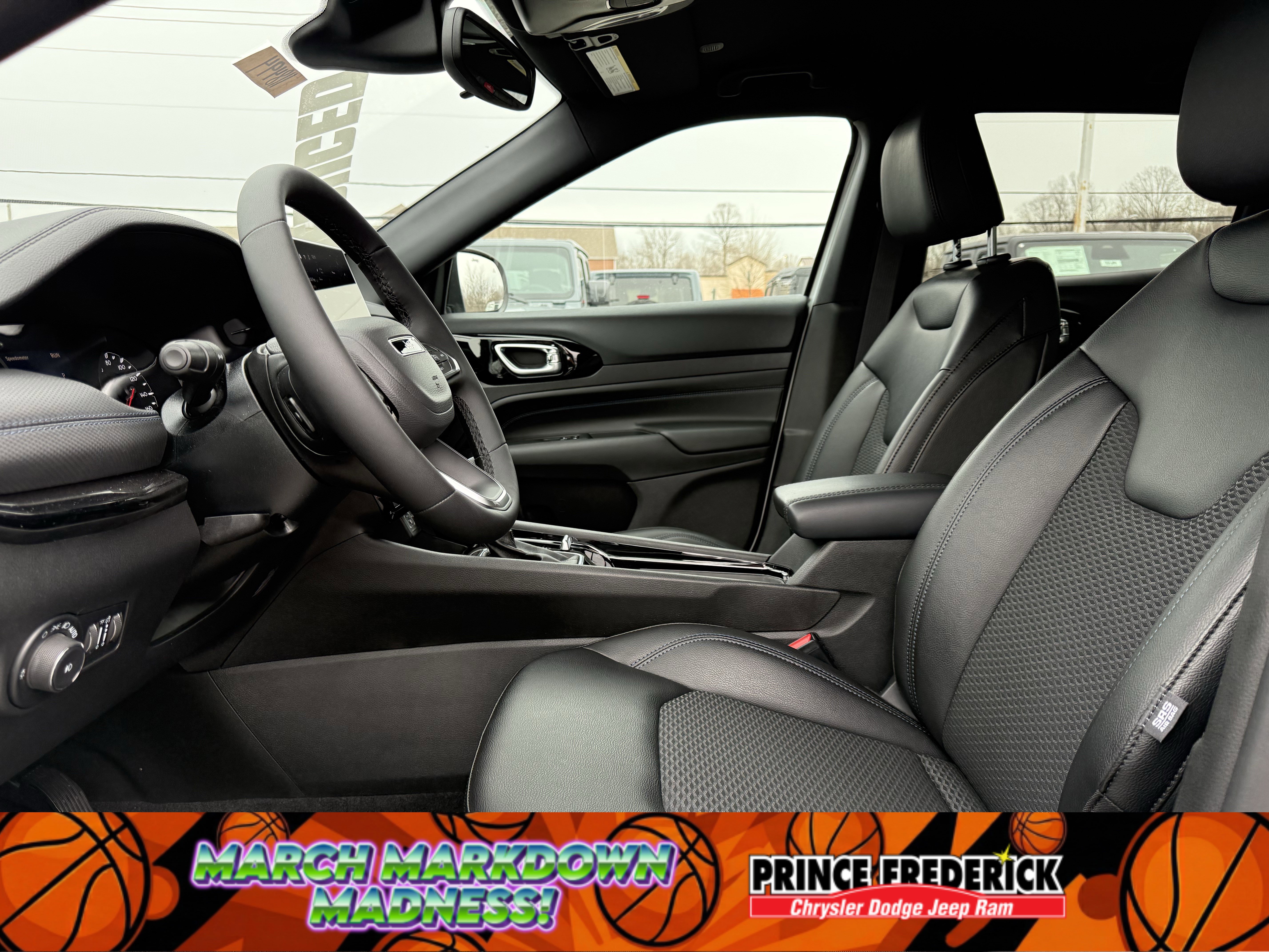 New 2026 Jeep Compass Latitude image 10