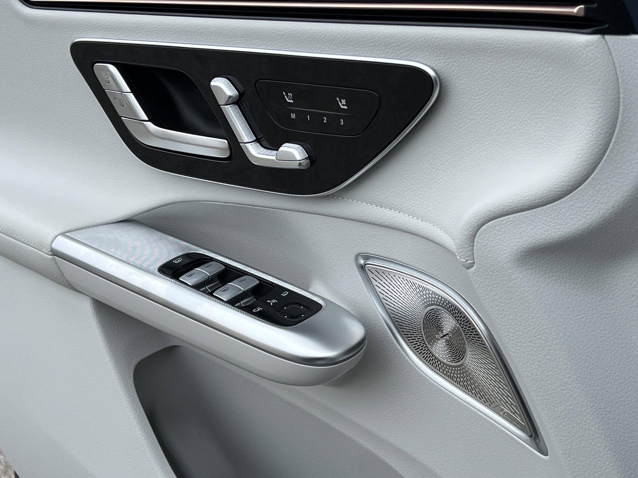 Used 2024 Mercedes-Benz EQE 350+ 4MATIC SUV w/ AMG Line Exterior Package image 29