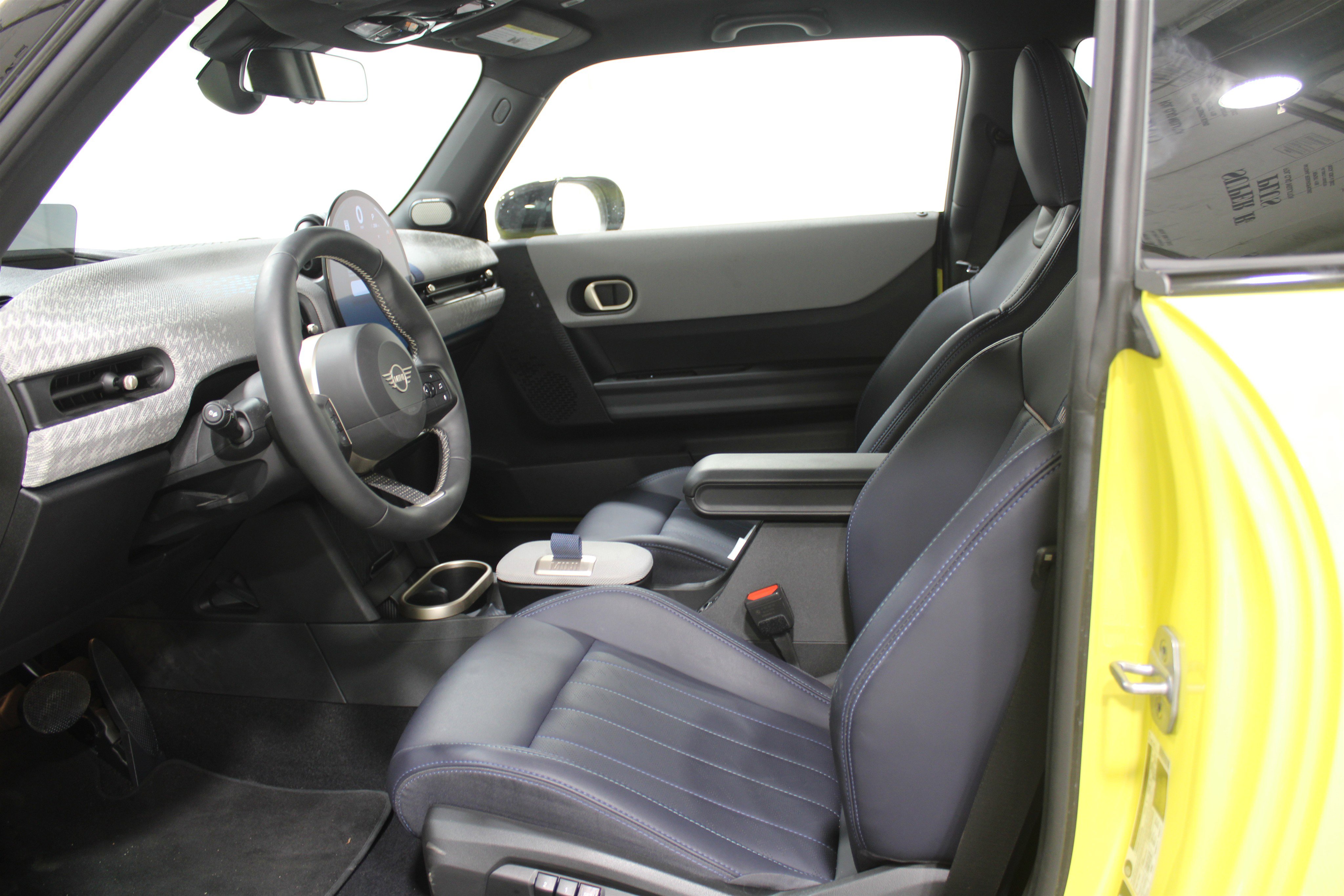 Used 2025 MINI Cooper S image 3