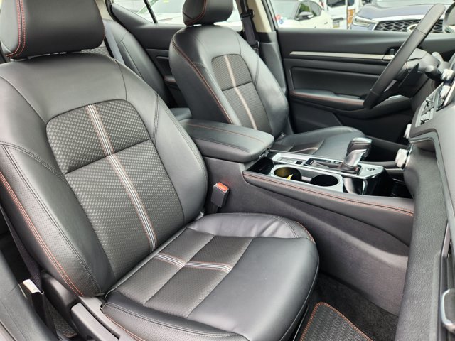 Certified 2025 Nissan Altima 2.5 SR AWD/4WD image 14