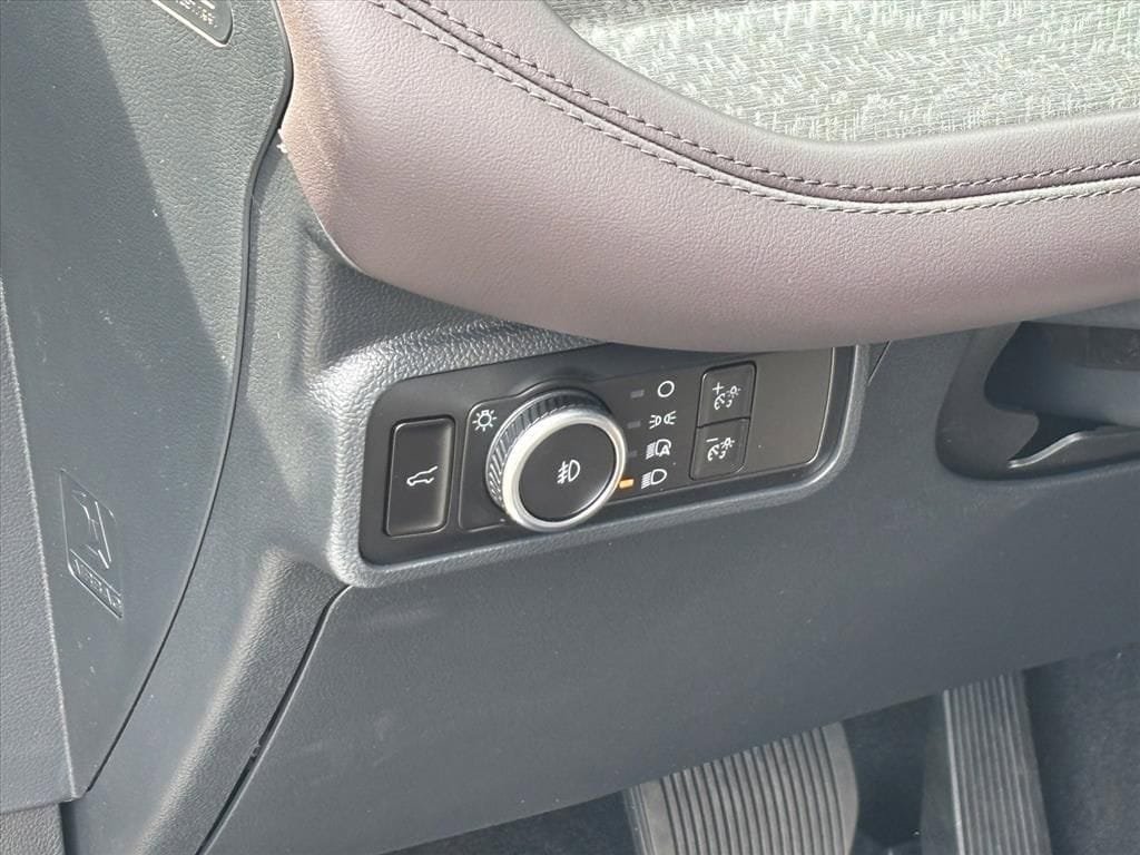 New 2026 Ford Explorer Platinum RWD image 8
