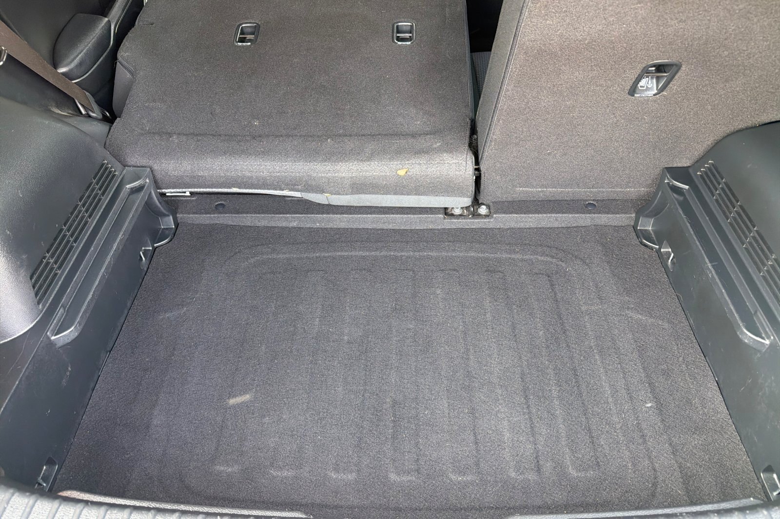 Used 2023 Kia Soul LX w/ LX Technology Package FWD image 12