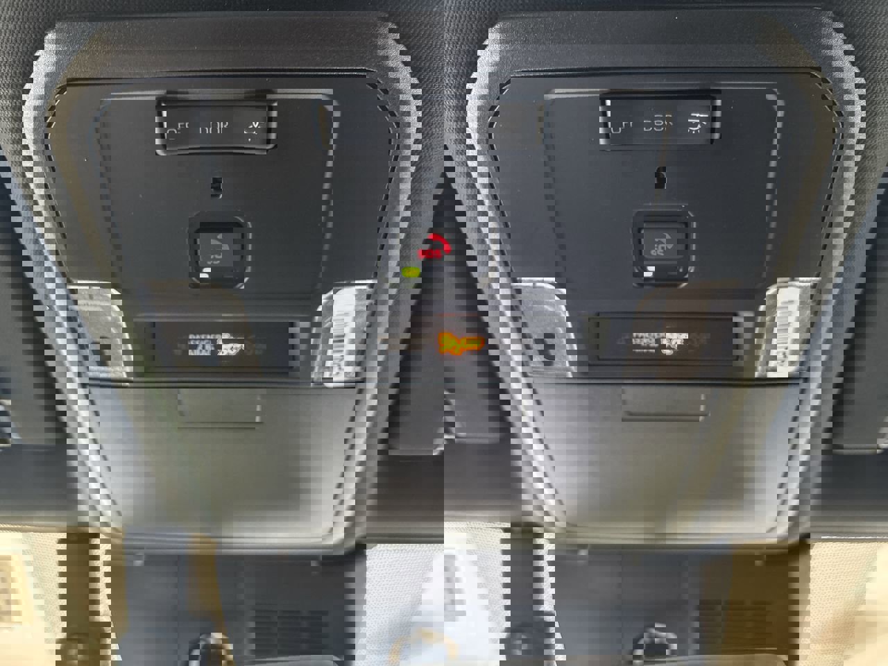 Certified 2025 Toyota Tacoma SR5 image 16