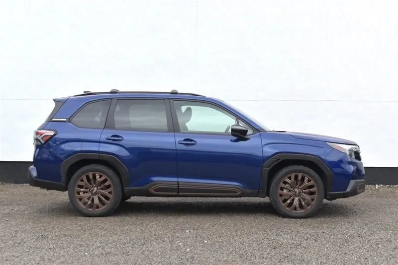Used 2025 Subaru Forester Sport w/ Popular Package #1 AWD/4WD image 6