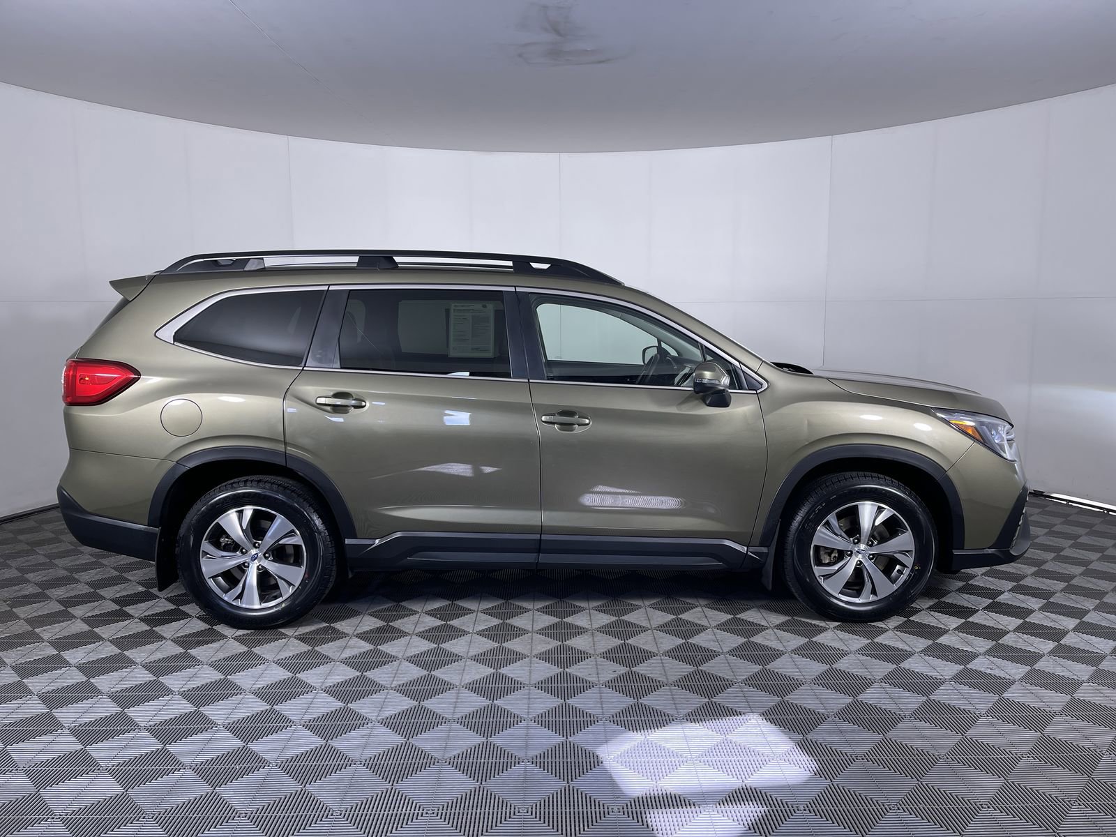 Certified 2023 Subaru Ascent Premium w/ Convenience Package AWD/4WD image 10