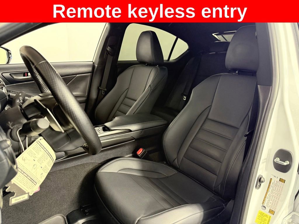 Used 2023 Lexus IS 500 image 11