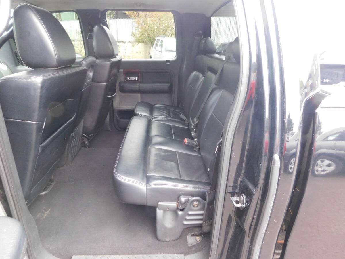 Used 2005 Ford F150 Lariat RWD image 5