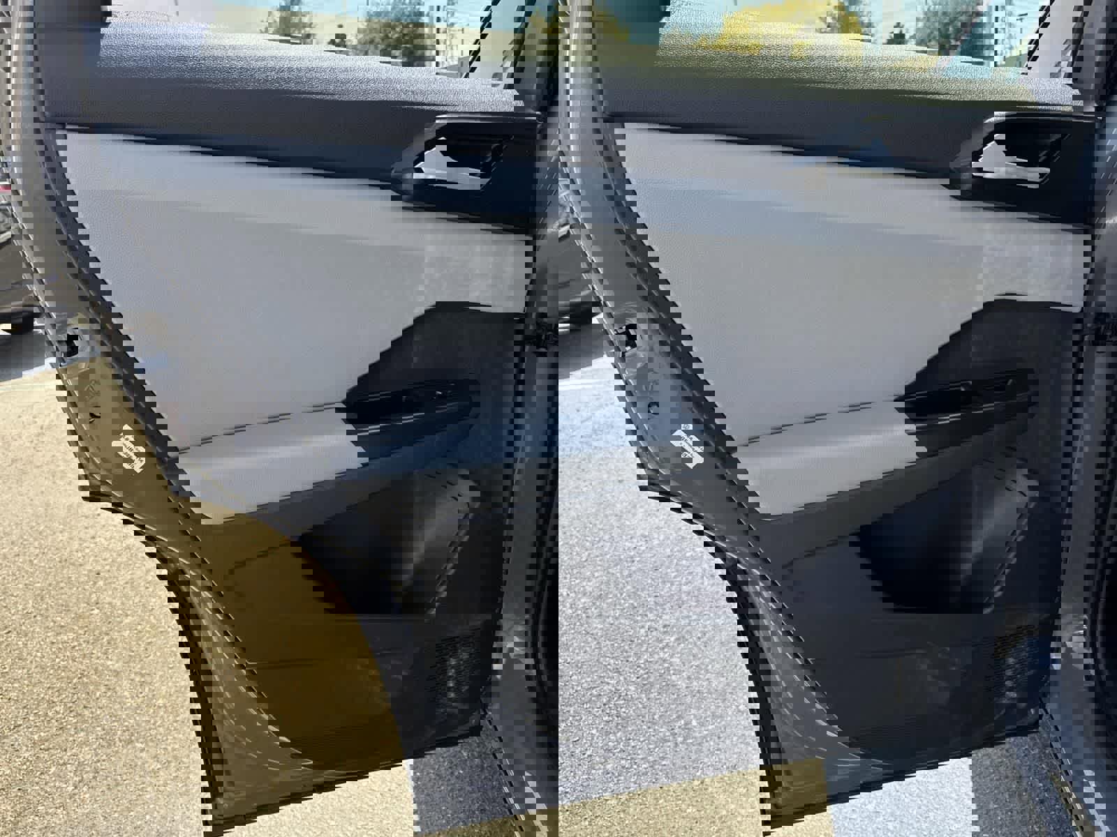 Used 2022 Volkswagen Taos SE image 22