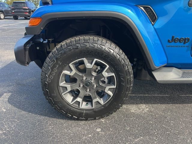 New 2026 Jeep Wrangler Unlimited Sahara AWD/4WD image 5