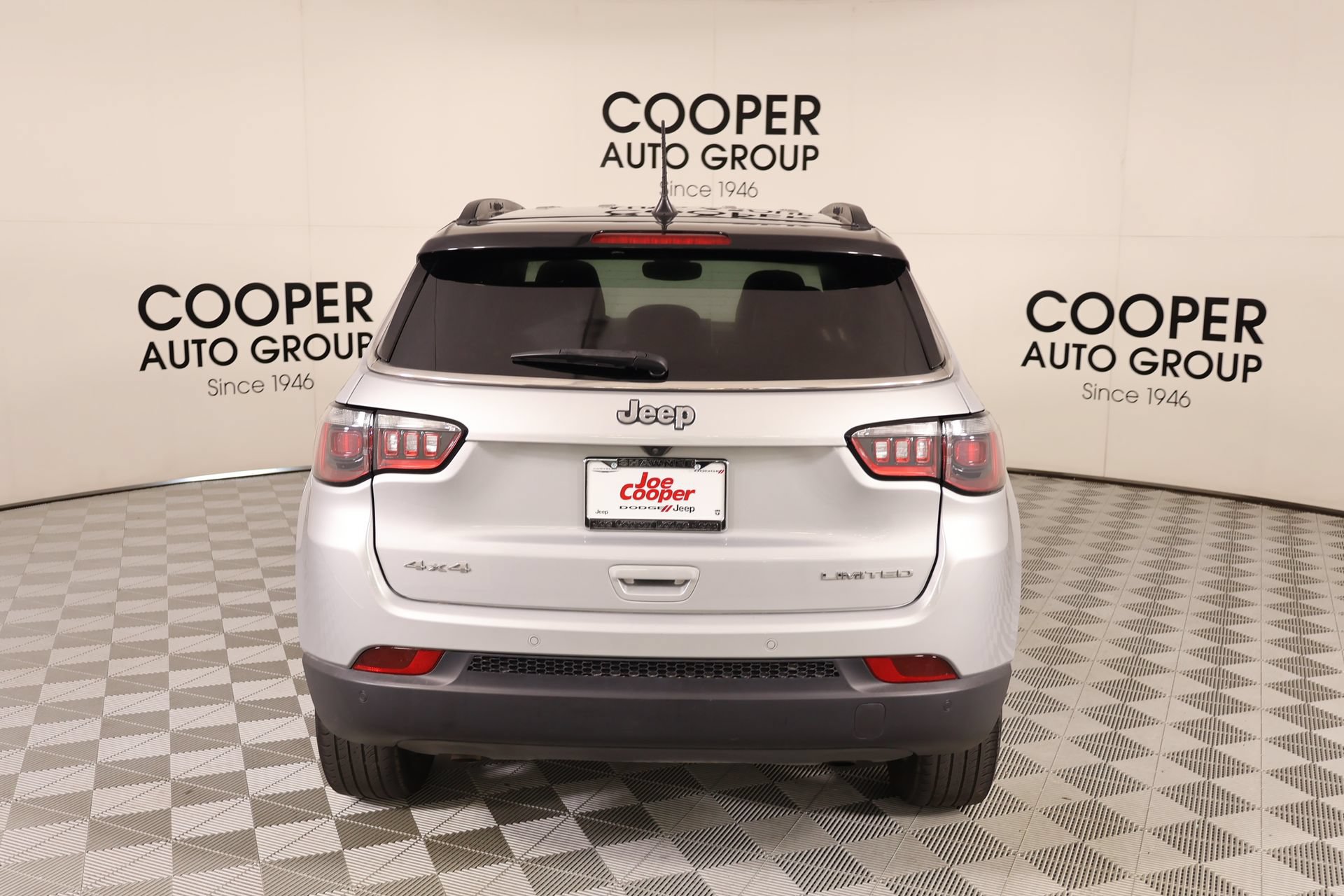 Used 2025 Jeep Compass Limited AWD/4WD image 20