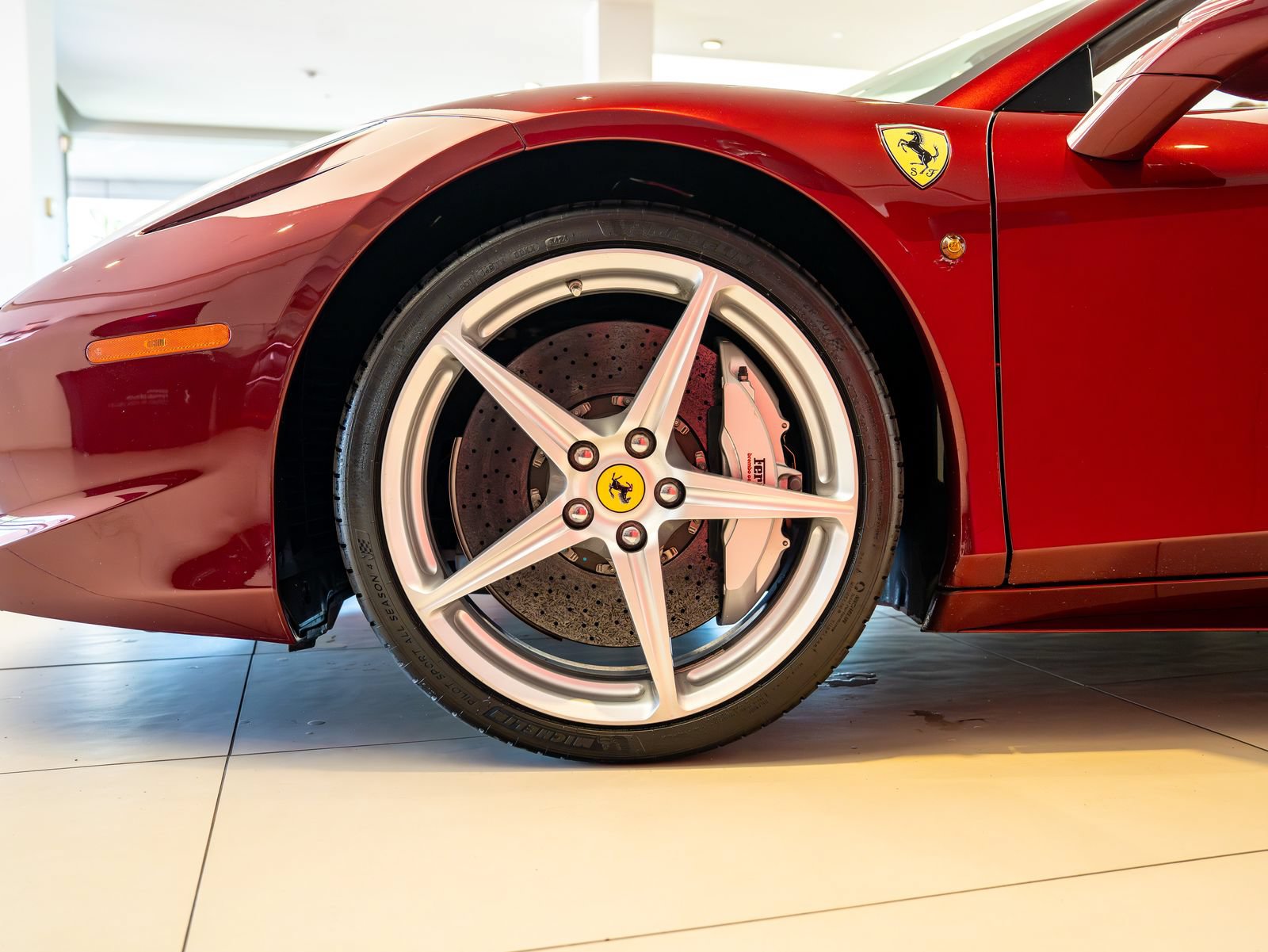 Certified 2013 Ferrari 458 Spider RWD image 3