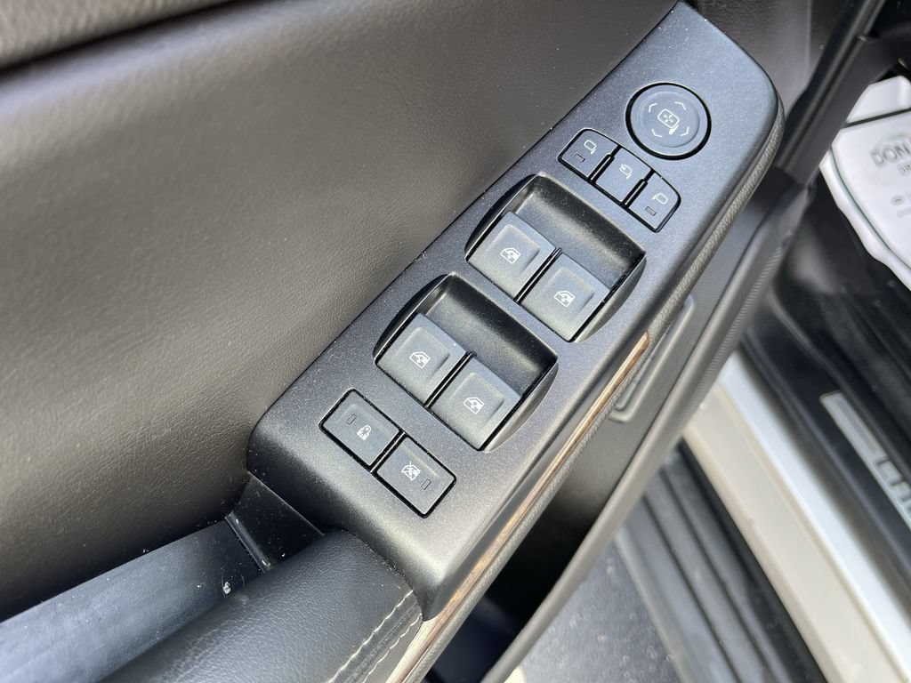 Used 2020 Chevrolet Tahoe LT AWD/4WD image 17