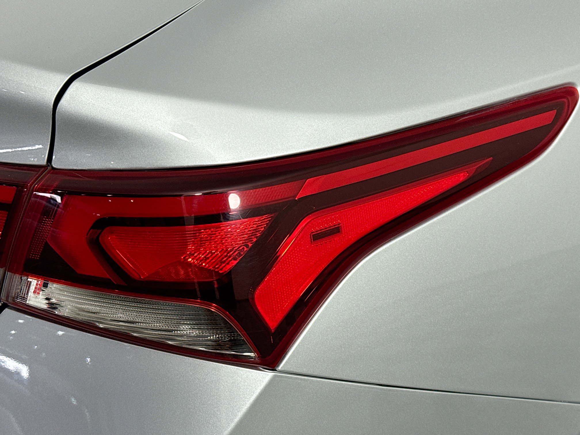 Used 2021 Hyundai Accent Limited image 54