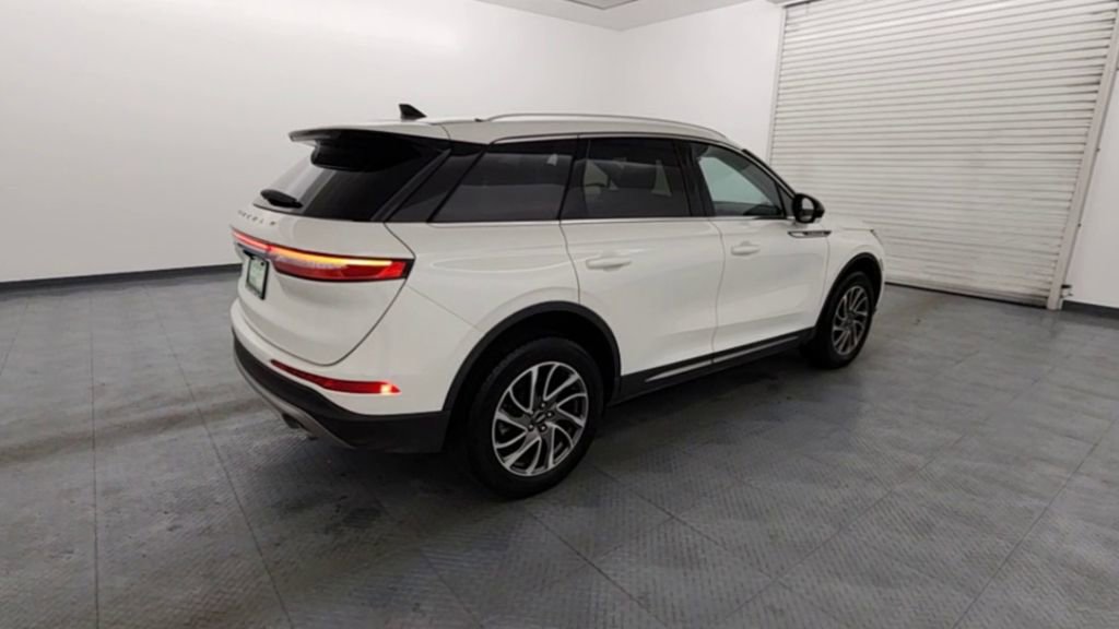 Used 2021 Lincoln Corsair AWD w/ Equipment Group 101A image 8