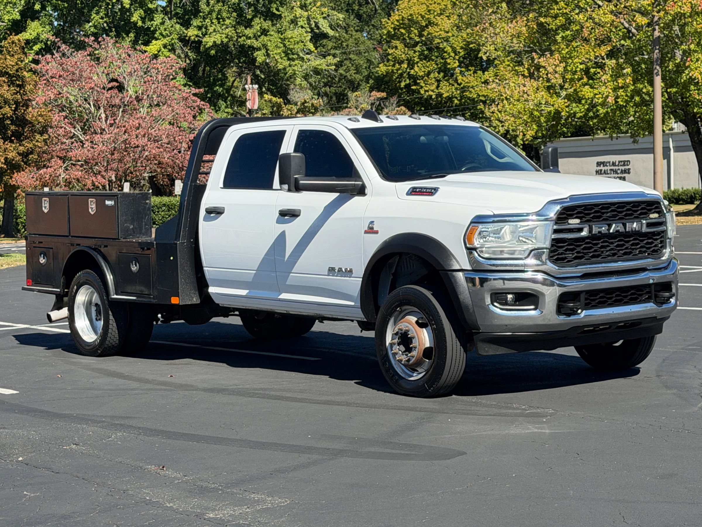 Used 2020 RAM 4500 Tradesman w/ Chrome Appearance Group AWD/4WD image 4