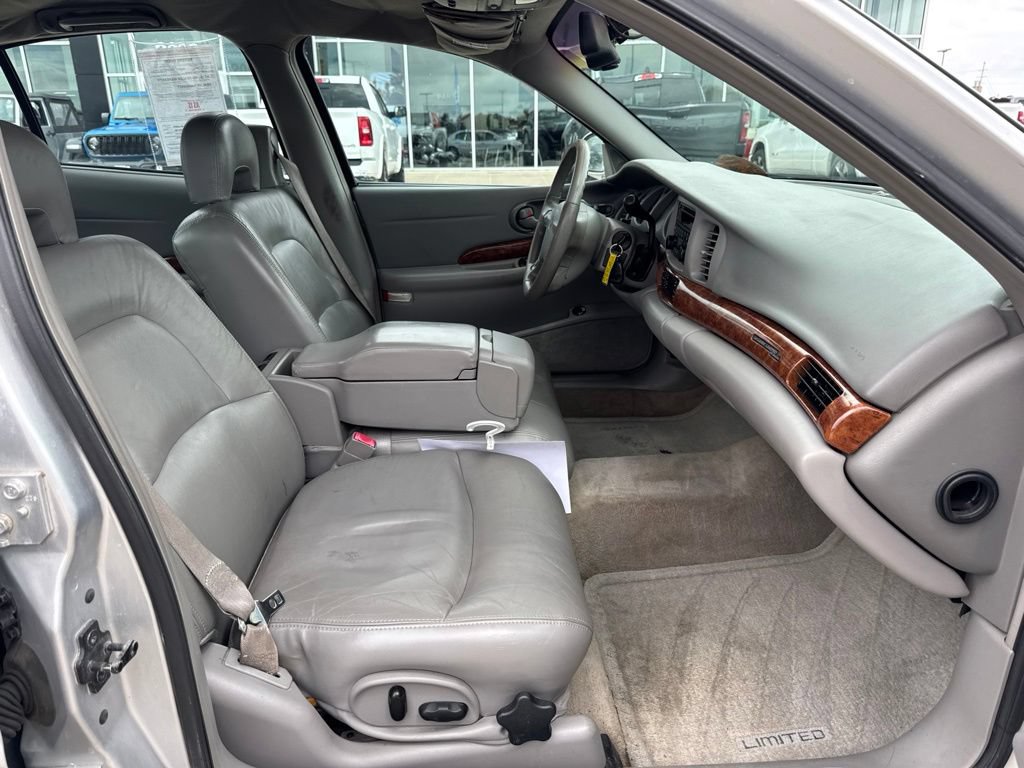 Used 2002 Buick Le Sabre Limited FWD image 25