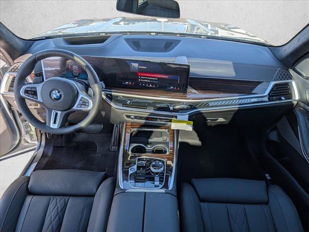 New 2026 BMW X7 M60i AWD/4WD image 16