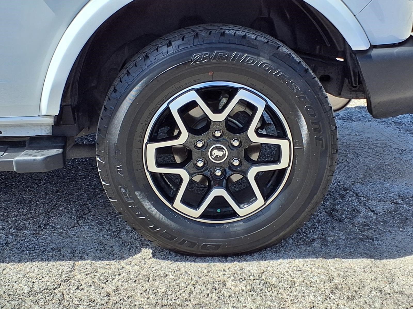 Used 2022 Ford Bronco Outer Banks AWD/4WD image 10
