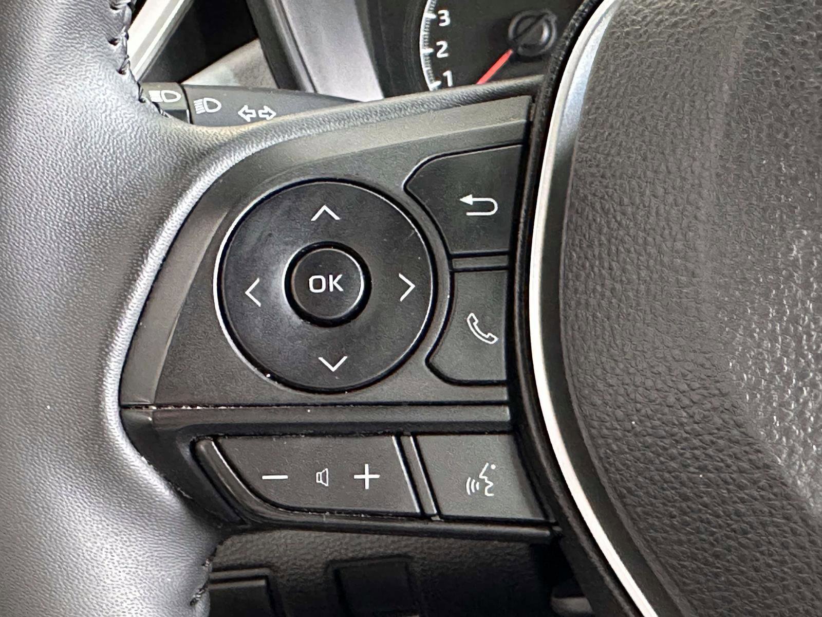 Used 2022 Toyota Corolla SE FWD image 17