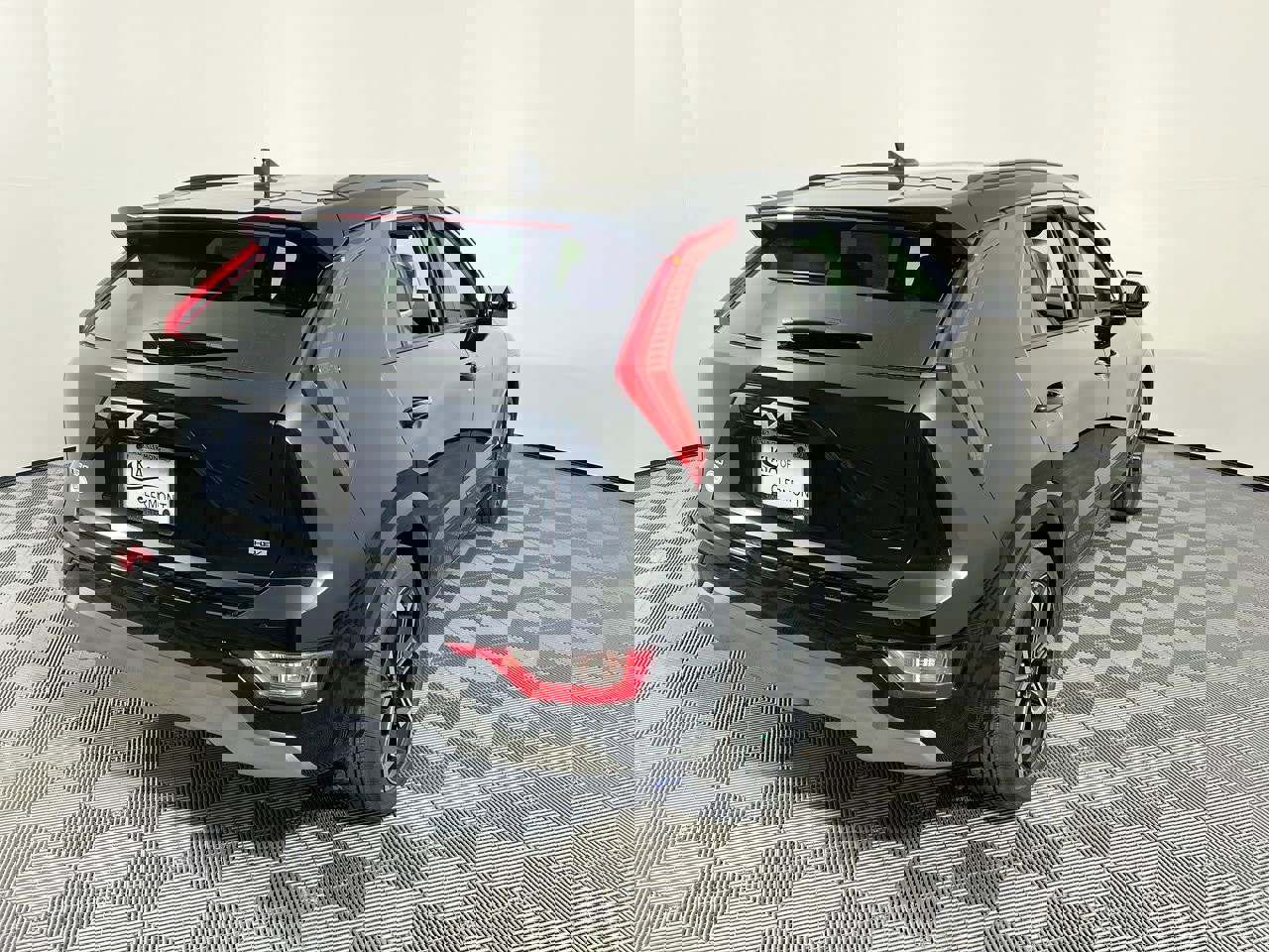 Certified 2025 Kia Niro EX Touring image 3