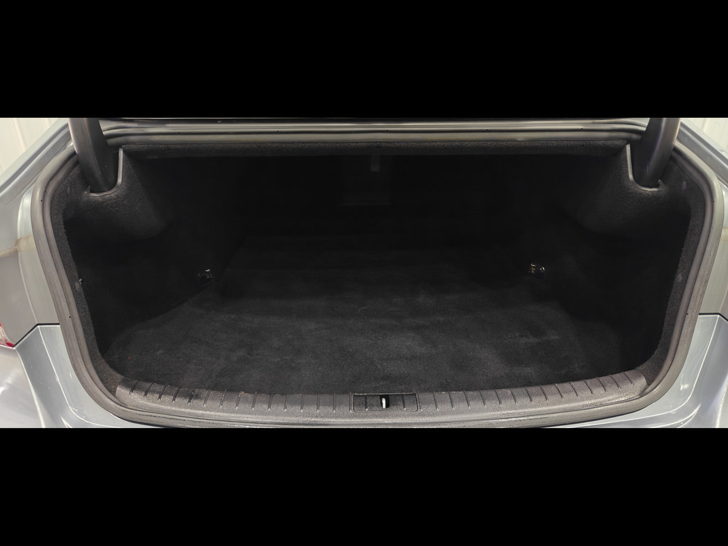 Used 2017 Genesis G80 3.8 RWD image 30