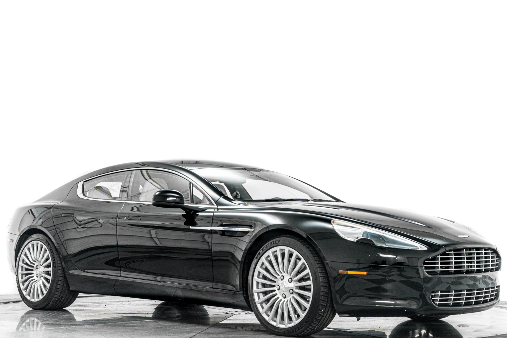 Used 2012 Aston Martin Rapide RWD image 33