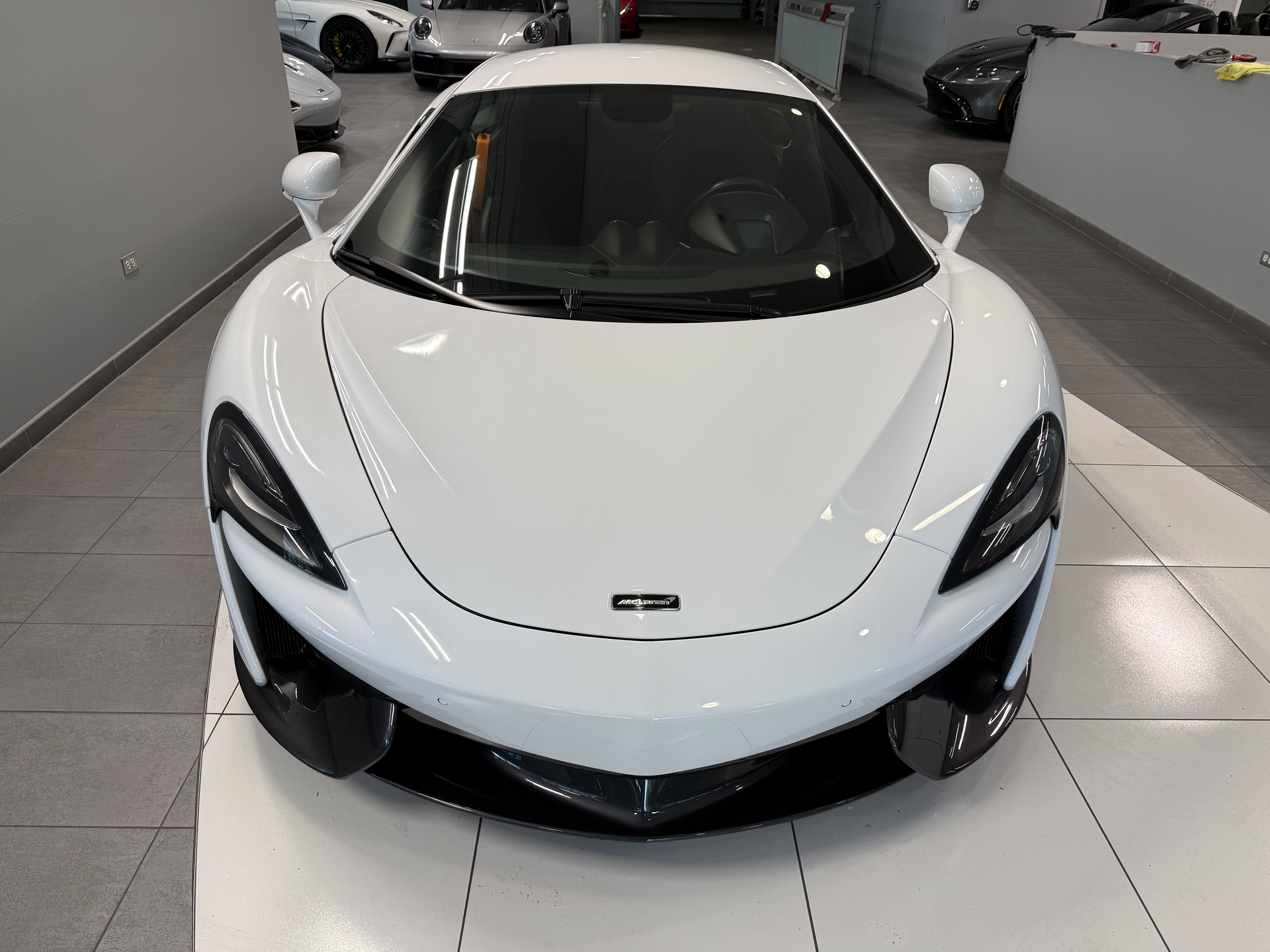 Used 2019 McLaren 570S Coupe RWD image 8